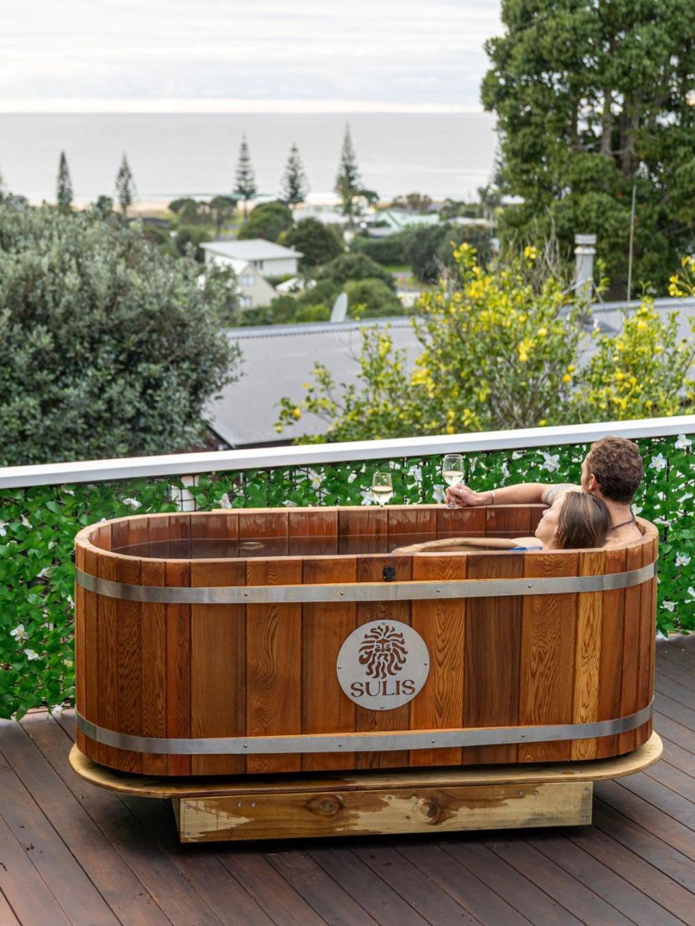 Апартаменты Onemana Retreat - Self-Contained Unit With Hot Tub Opoutere Экстерьер фото